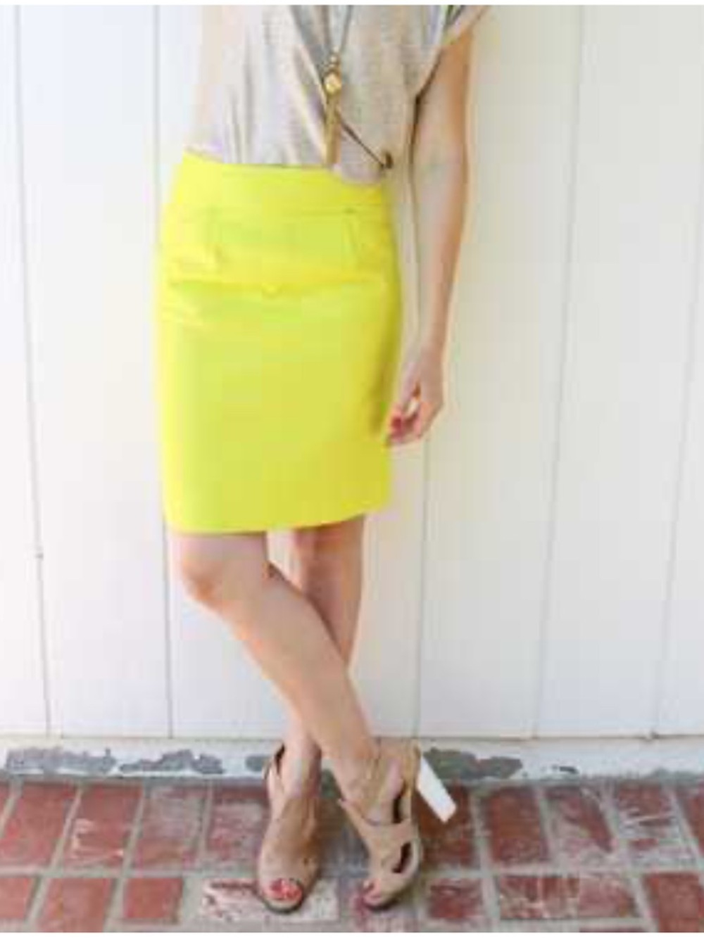 J Crew Factory Pencil Skirt Yellow with Pockets and Back Zip Size 0 100% Cotton